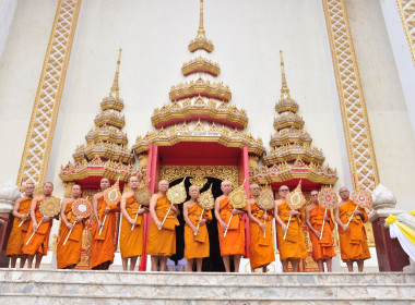 พิธีเวียนเทียนสมโภชน้ำพระพุทธมนต์ศักดิ์สิทธิ์ ... พารามิเตอร์รูปภาพ 11